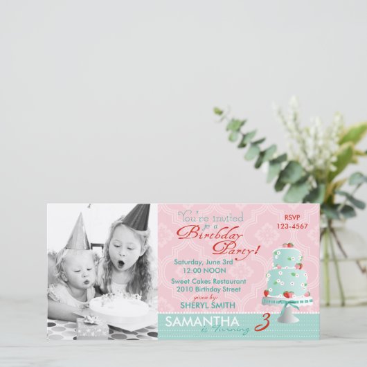 Strawberry Cake Invitation Photo Card (Staand voorkant)
