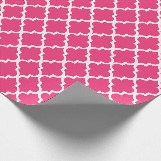 Strawberry Hot Pink Quatrefoil Tiles Pattern Cadeaupapier (Hoek)