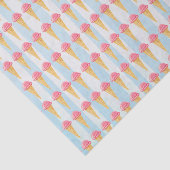 Strawberry Ice Cream Cone met blauwe strepen Tissuepapier (Detail)