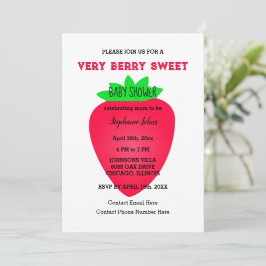 Strawberry Very Berry Sweet Baby shower QR-code Kaart (Staand voorkant)