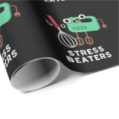 Stress Beaters Funny Baking Whisk Pun Dark BG Cadeaupapier (Rol Hoek)