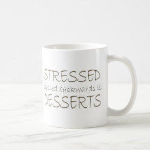 Stressgespeld achterwaarts is Desserts Koffiemok