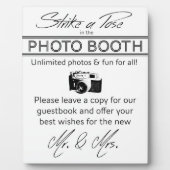 Strike a Pose Photo Booth Plaque (Devant)