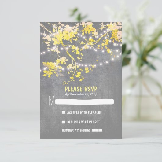 String lichten moderne rustieke bruiloft RSVP kaar (Staand voorkant)