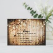 String Lights Barn Wood Wedding RSVP Kaartje (Staand voorkant)