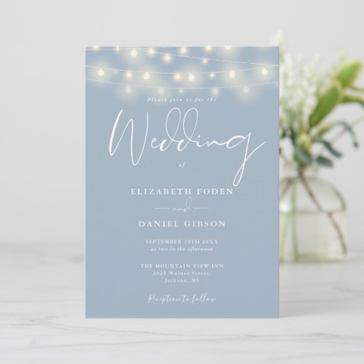 String Lights Dusty Blue QR Code Wedding Kaart (Staand voorkant)