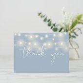 String Lights Dusty Blue Script Calligraphy Bedankkaart (Staand voorkant)