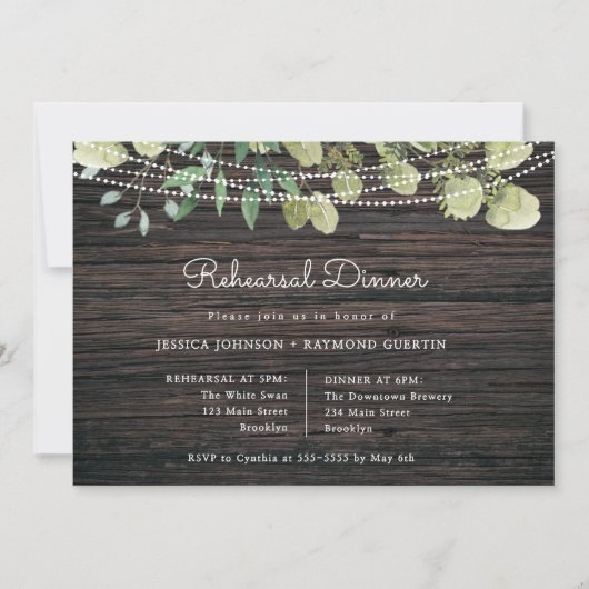 String Lights Greenery Rehearsal Dinner Invitation Kaart (Voorkant)