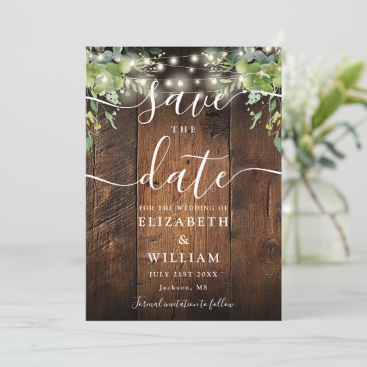 String Lights Rustiek Hout Groen Huwelijk Save The Date (Staand voorkant)