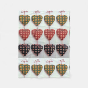 *STRINGS OF HEARTS* KERSTDEKEN FLEECE DEKEN