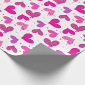 Striped Hearts roze Cadeaupapier (Hoek)