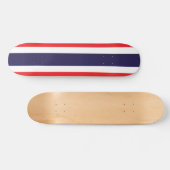  Striped Red, White, en Blauw Skateboard (Horizontaal)