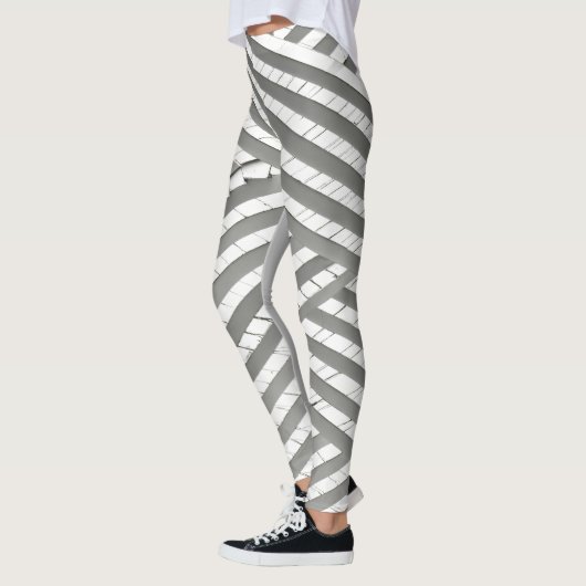 "Stripes, Architecture et Leggings modernes" (Gauche)