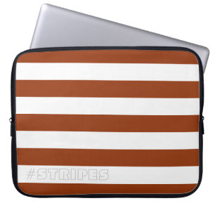 STRIPES Brown op elke kleur Laptop Sleeve