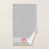 STRIPES GRIS AVEC FLEURS ROSES (Serviette à main)