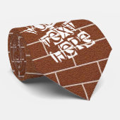 Stropdas bruine brick - aangepaste tekst (Opgerold)