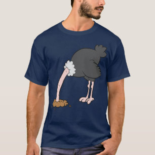 struisvogelkop in het zand t-shirt