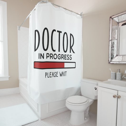 Student-docent van de universiteit in opleiding douchegordijn (In situ)