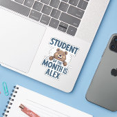 "Student of the Month" personalized bear sticker (Ordinateur portable avec iPhone)