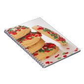 Studio Shot of christmas cookies with sprinkles Notitieboek (Rechterzijde)
