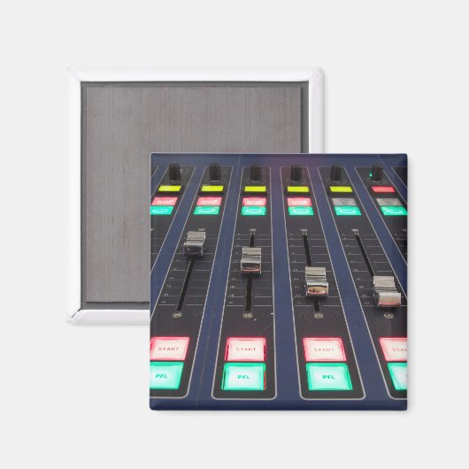 Studio Sound Mixer Panel, Closeup Magneet (Voorkant / Achterkant)