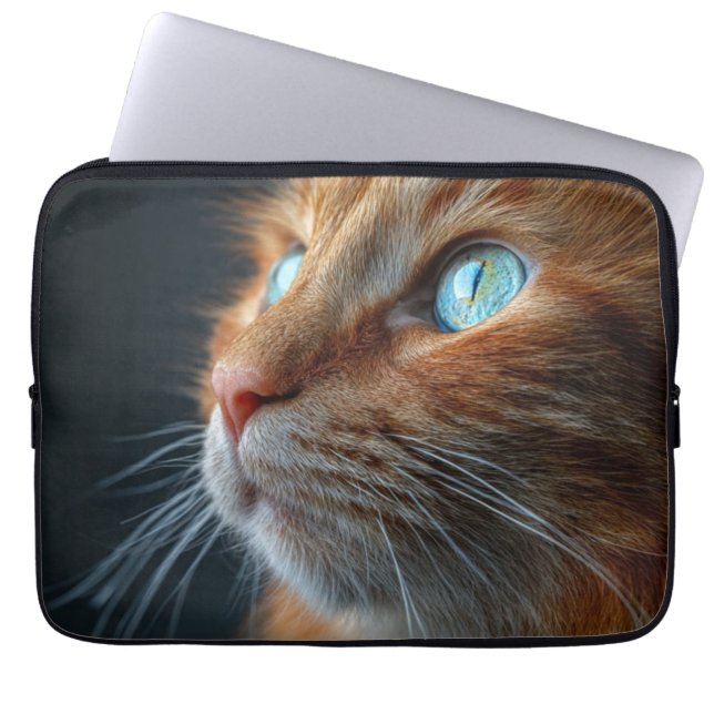 Stunning Fluffy Ginger Cat Profile - Blue Eyed Laptop Sleeve (Voorkant)
