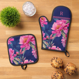 Stunning Pink Floral Bloom Monogrammed Ovenwant & Pannenlap Set