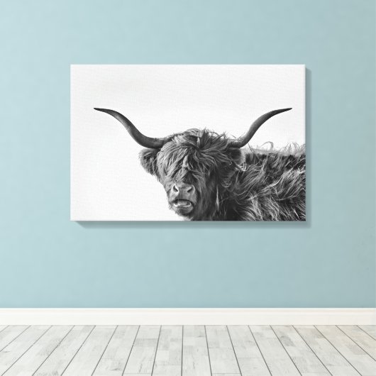 Sturdy highland koe in monochroom canvas afdruk (Insitu (Houten vloer))