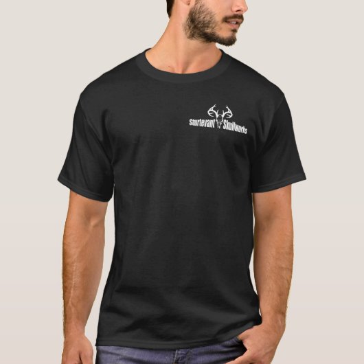 Sturtevant Skullworks — T-Shirt voor- en achterzij (Voorkant)