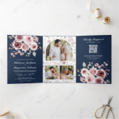 Stusty roze Roses Navy Blue QR Code Weddenschap Drieluik Uitnodiging (Binnen)