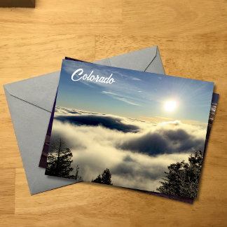 Stuur iemand een uitzicht boven de wolken uit Colo Briefkaart