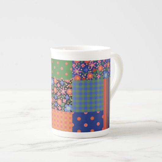 Style Art populaire Faux Patchwork Bone China Mug (Devant droit)