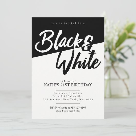 Style moderne Invitations Black and White Party (Debout devant)