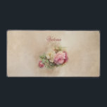 Style peint à la main Roses Vintages rose et blanc<br><div class="desc">Belle vintage peinte à la main rose et blanc roses fleurissant sur un arrière - plan doux neutre. Personnalisez avec votre nom ou monogramme,  si vous le souhaitez.</div>