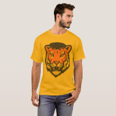 Style : T-Shirt foncé basique confortable (Devant entier)