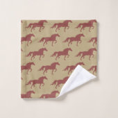 Stylish Brown Bay Horse Silhouettes on Beige (Gant de toilette)