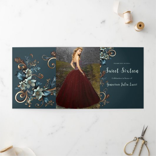 Stylish Floral Sweet 16 Party Invitation (Extérieur)