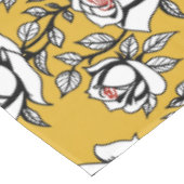 Stylized Hand Drawn Roses In Black And White  Tafelkleed (Gekanteld)