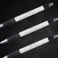 Black white script coeur mariage merci