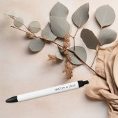 Stylo Noir Écriture Moderne Classieuse