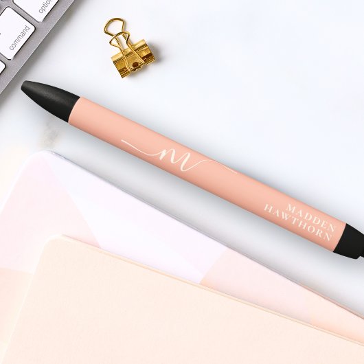 Stylo Noir Monogramme fillette Script Calligraphie Coral Blus