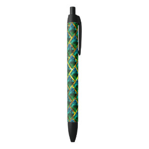 Stylo Noir Vert comme émeraude sous une râpe dorée ?