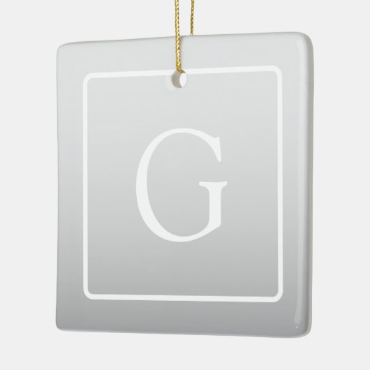Subtiel Lichtgrijs Gradiënt Achternaam Monogram Keramisch Ornament (Links)
