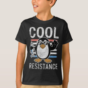 Subtiele koele weerstand Penguin Tarieven Protest  T-shirt
