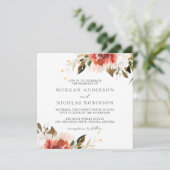 Subtle Red en White Floral Bouquet Wedding Kaart (Staand voorkant)