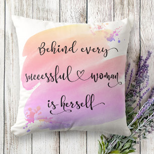 Succesvolle vrouw, roze Ombre Waterverf Typografie Kussen