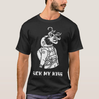 Suck My Kiss. Grappige ontmoeting tussen buitenaar T-shirt
