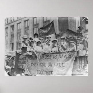 Suffragettes die een float uitrollen poster