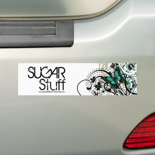 SUGAR Stuff Studios Bumpersticker (Op auto)