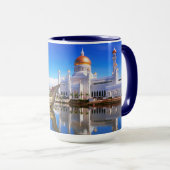 Sultan Omar Ali Saifuddien Mosque Mok (Voorkant rechts)